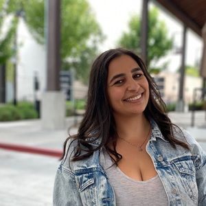 Meet your Posher, Nicole